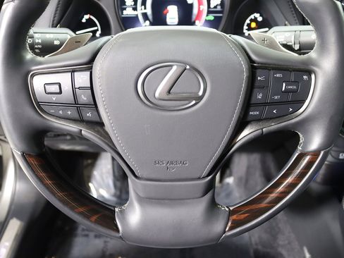 Used 2021 Lexus LS 500 AWD w/ Luxury Package image 15