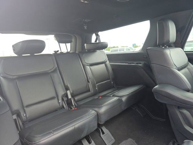 Used 2025 Ford Expedition Max Platinum w/ Stealth Appearance Package AWD/4WD image 16