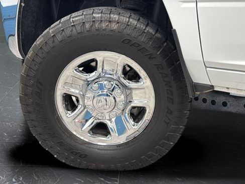 Used 2024 RAM 3500 Tradesman w/ Chrome Appearance Group AWD/4WD image 33