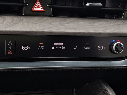 Certified 2024 Kia Sportage X-Line w/ X-Line Premium Package AWD/4WD image 23