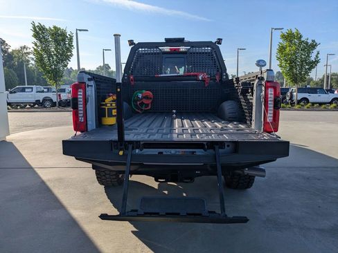 New 2026 Ford F250 Lariat w/ Black Appearance Package AWD/4WD image 12