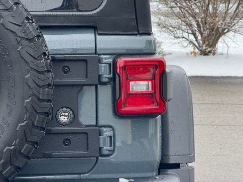 Used 2025 Jeep Wrangler Unlimited Rubicon w/ Steel Bumper Group image 5