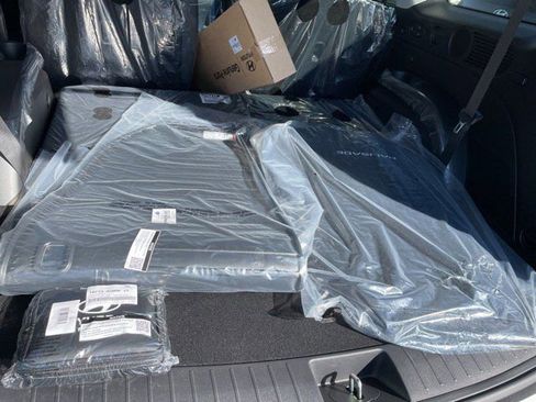 New 2026 Hyundai Palisade Limited image 21