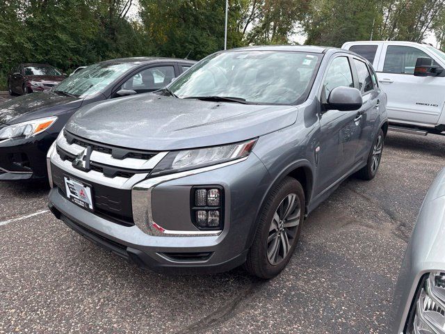 Used 2025 Mitsubishi Outlander Sport ES AWD/4WD image 4