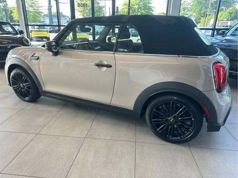 Used 2023 MINI Cooper S FWD image 8