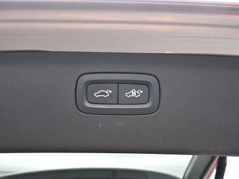 Used 2024 Volvo XC90 B6 Ultimate w/ Protection Package Premier AWD/4WD image 33