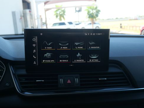 Used 2022 Audi Q5 2.0T Premium image 25