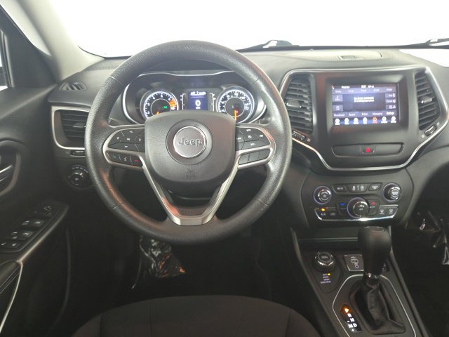 Used 2019 Jeep Cherokee Latitude w/ Popular Appearance Group AWD/4WD image 30