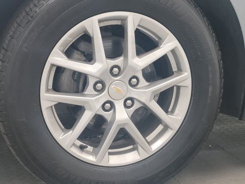 Used 2024 Chevrolet Equinox LT FWD image 31
