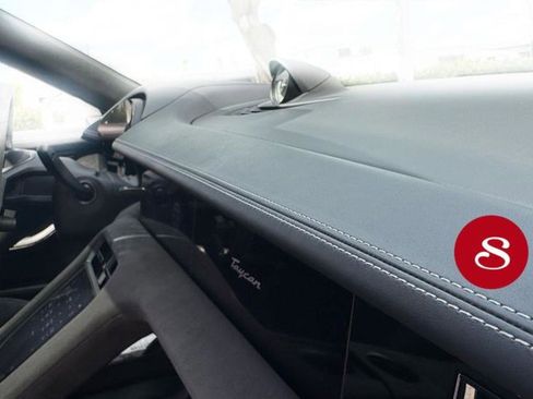 Used 2023 Porsche Taycan GTS image 13