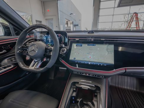 New 2026 Mercedes-Benz E 53 AMG e 4MATIC Sedan image 19