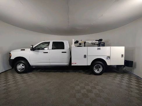 Used 2024 RAM 3500 Tradesman AWD/4WD image 5