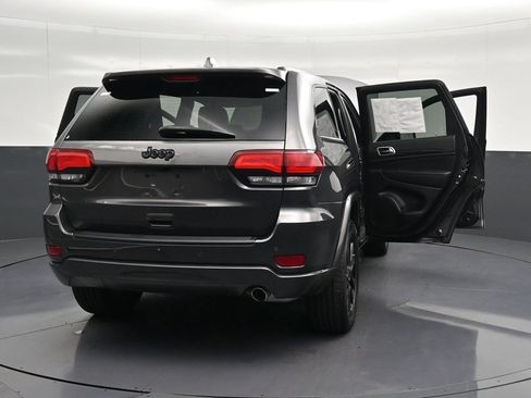 Used 2021 Jeep Grand Cherokee Laredo X RWD image 38