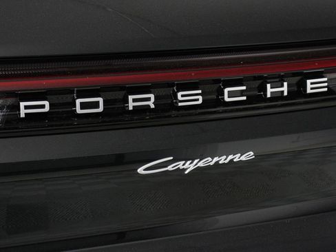 New 2026 Porsche Cayenne AWD/4WD image 22