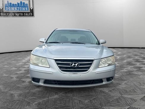 Used 2010 Hyundai Sonata GLS image 3