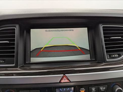 Used 2017 Genesis G80 3.8 RWD image 29