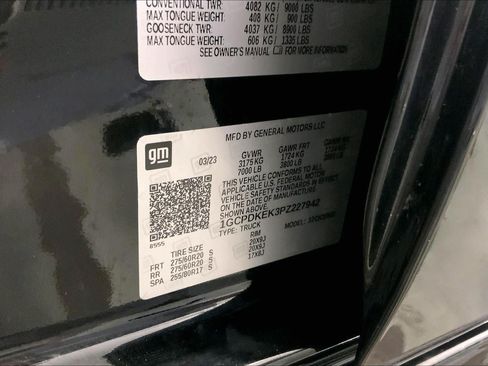 Used 2023 Chevrolet Silverado 1500 LT AWD/4WD image 31