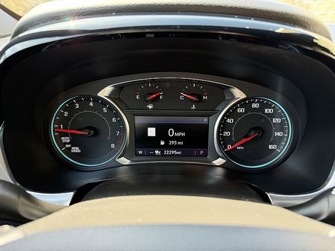 Used 2023 Chevrolet Traverse RS w/ LPO, Floor Liner Package FWD image 26