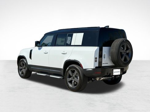 Used 2026 Land Rover Defender 110 S AWD/4WD image 3