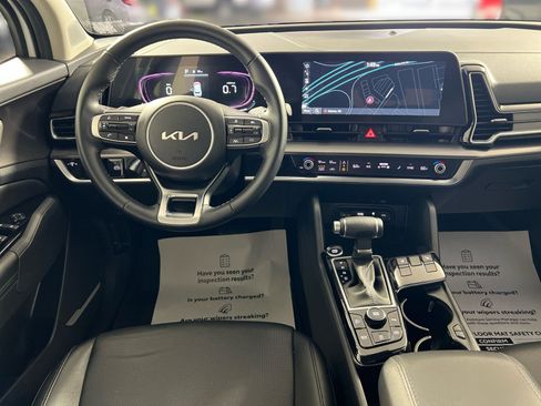 Used 2024 Kia Sportage EX FWD image 18