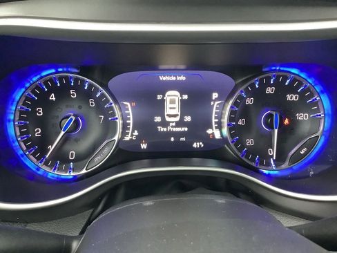 New 2026 Chrysler Pacifica Select image 16