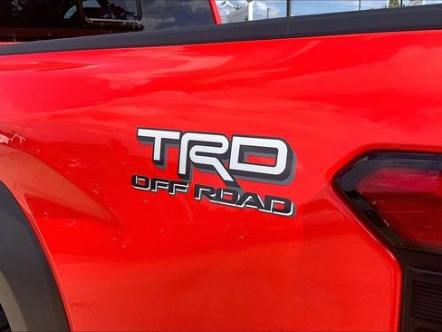 Certified 2024 Toyota Tacoma TRD Off-Road w/ TRD Off Road Premium Package AWD/4WD image 27