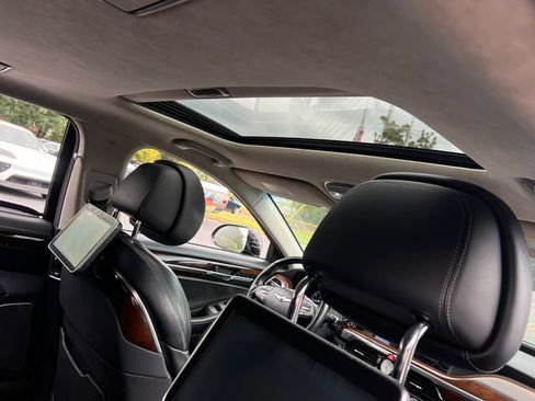 Used 2018 Genesis G90 5.0 Ultimate AWD/4WD image 34