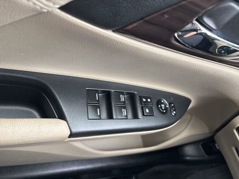 Used 2017 Honda Accord Touring image 13