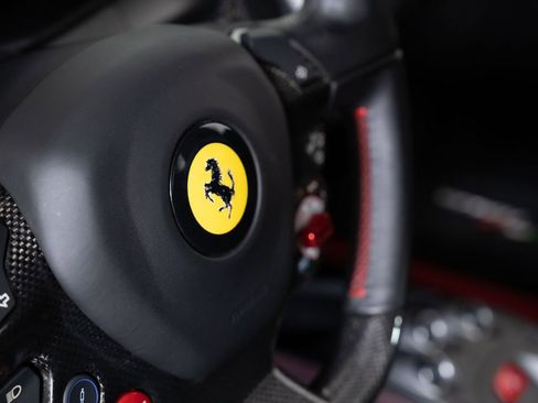 Used 2013 Ferrari 458 Italia Coupe image 22