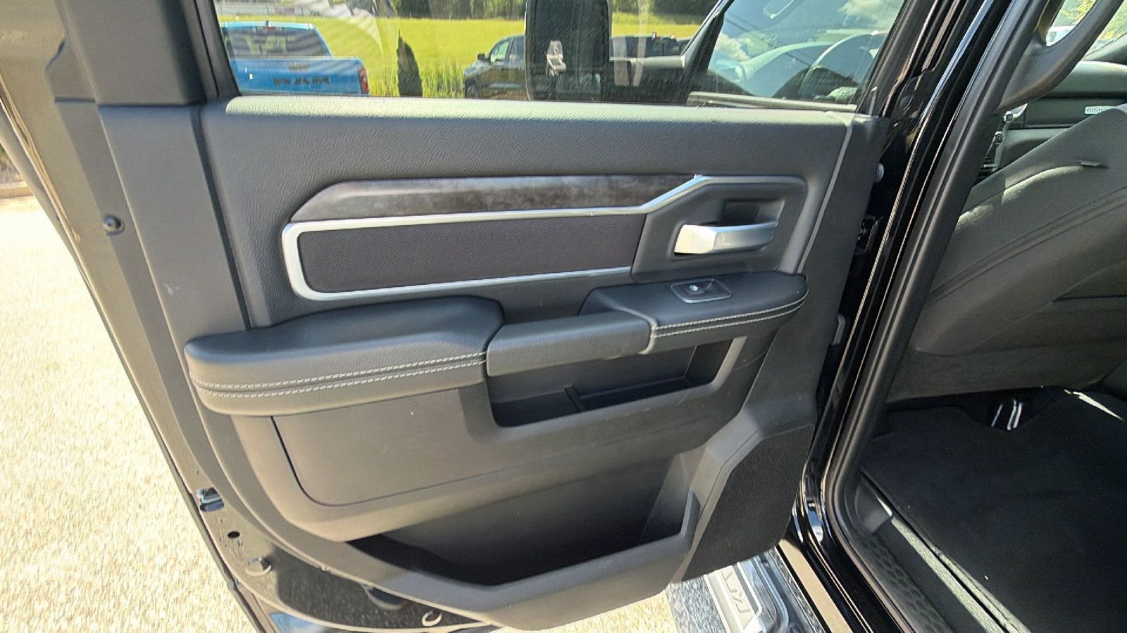 Used 2024 RAM 2500 Big Horn w/ Bed Utility Group AWD/4WD image 22