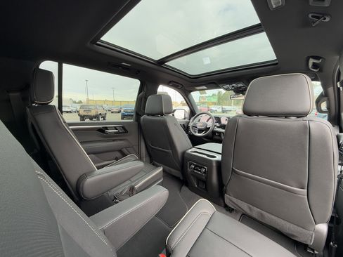 New 2026 Chevrolet Suburban Premier w/ Sun And Tow Package image 28