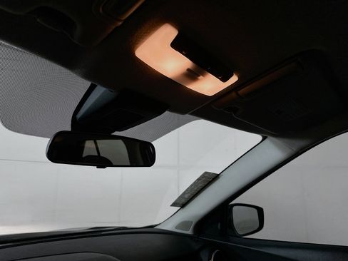 Used 2022 Nissan Kicks SV w/ Exterior Package FWD image 18