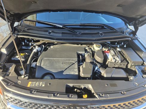 Used 2015 Ford Explorer Limited image 16