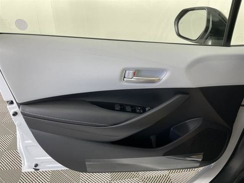 New 2026 Toyota Corolla SE image 18