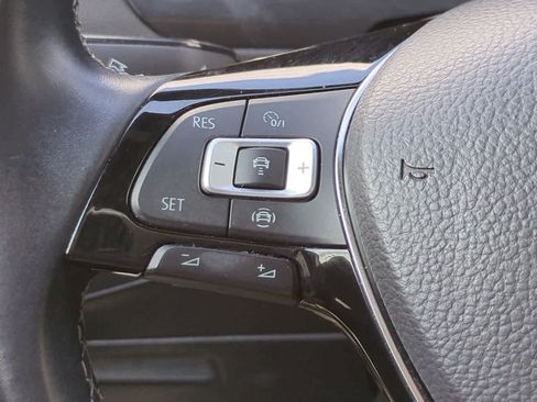 Used 2019 Volkswagen Tiguan SEL Premium R-Line FWD image 25