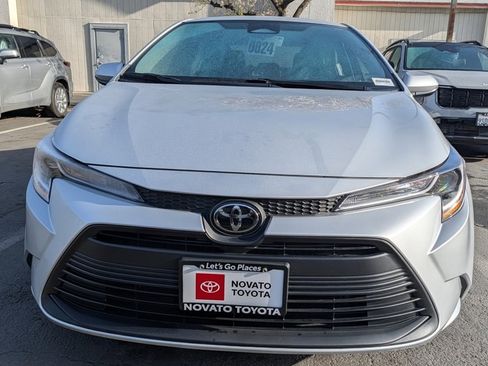 Used 2025 Toyota Corolla LE image 16