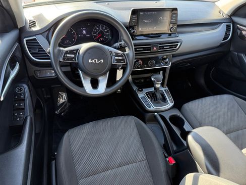 Used 2023 Kia Seltos LX image 15