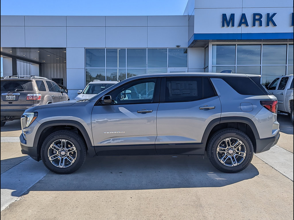 New 2026 GMC Terrain Elevation w/ LPO, Floor Liner Package AWD/4WD image 10