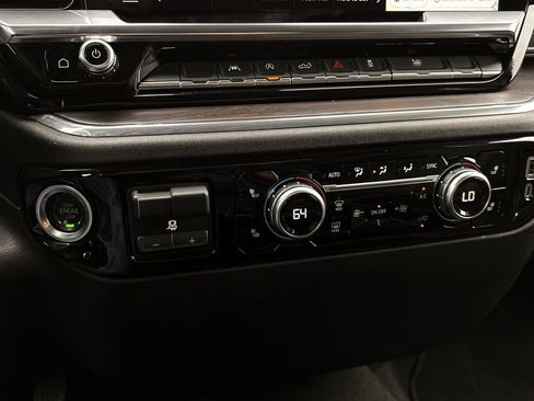 Used 2025 GMC Sierra 1500 SLT RWD image 21