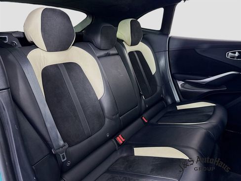 Used 2022 Aston Martin DBX image 35