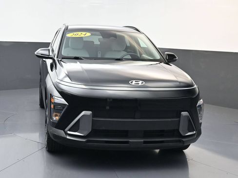 Certified 2024 Hyundai Kona SEL AWD/4WD image 9