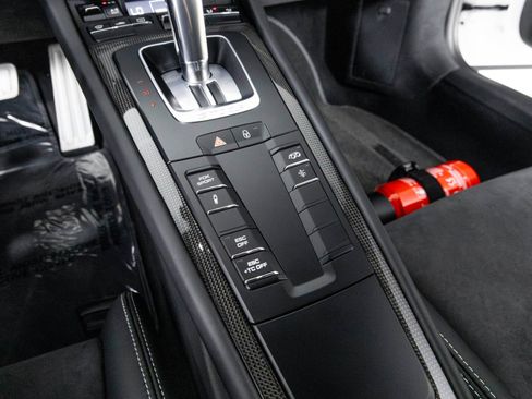 Used 2018 Porsche 911 GT2 RS image 22