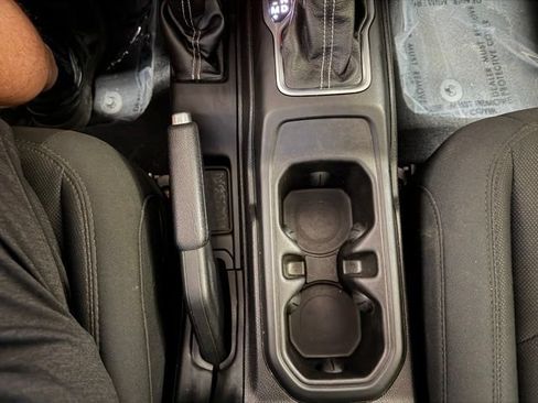Used 2020 Jeep Wrangler Unlimited Sahara AWD/4WD image 40
