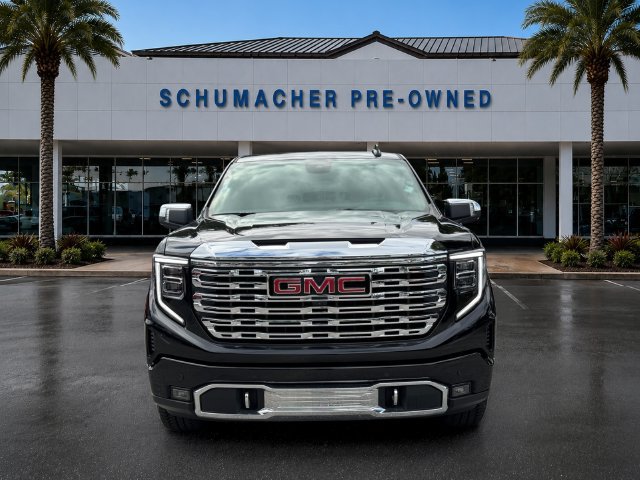 Used 2025 GMC Sierra 1500 Denali AWD/4WD image 2