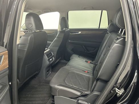 Certified 2024 Volkswagen Atlas SE AWD/4WD image 19