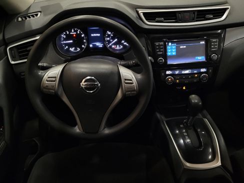 Used 2016 Nissan Rogue SV w/ SV Premium Package AWD/4WD image 22
