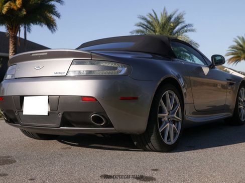 Used 2012 Aston Martin V8 Vantage Roadster image 17