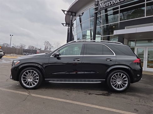 Certified 2026 Mercedes-Benz GLE 450 4MATIC image 2
