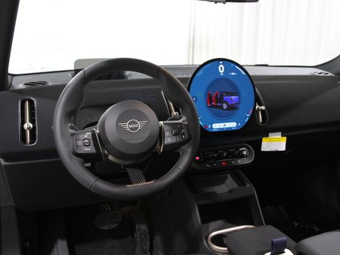 Certified 2025 MINI Cooper Countryman S image 6