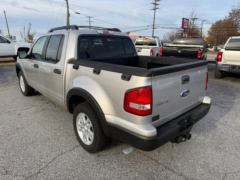 Used 2008 Ford Explorer Sport Trac XLT image 5